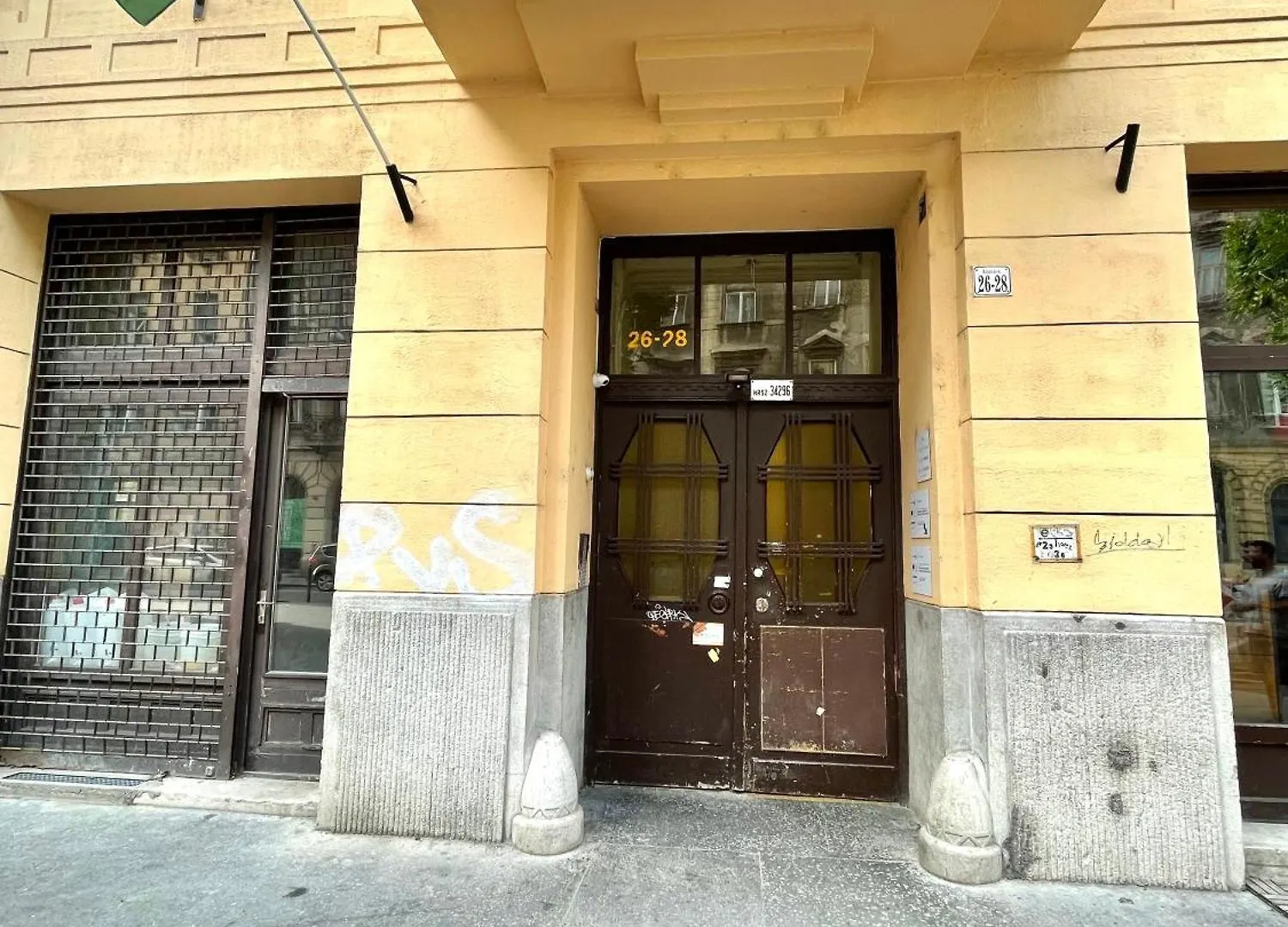 Apartment Relax Home With 2 Bedroom, 2 Bathroom For 6 People In The City Centre Free Coffee Budapest Hungary