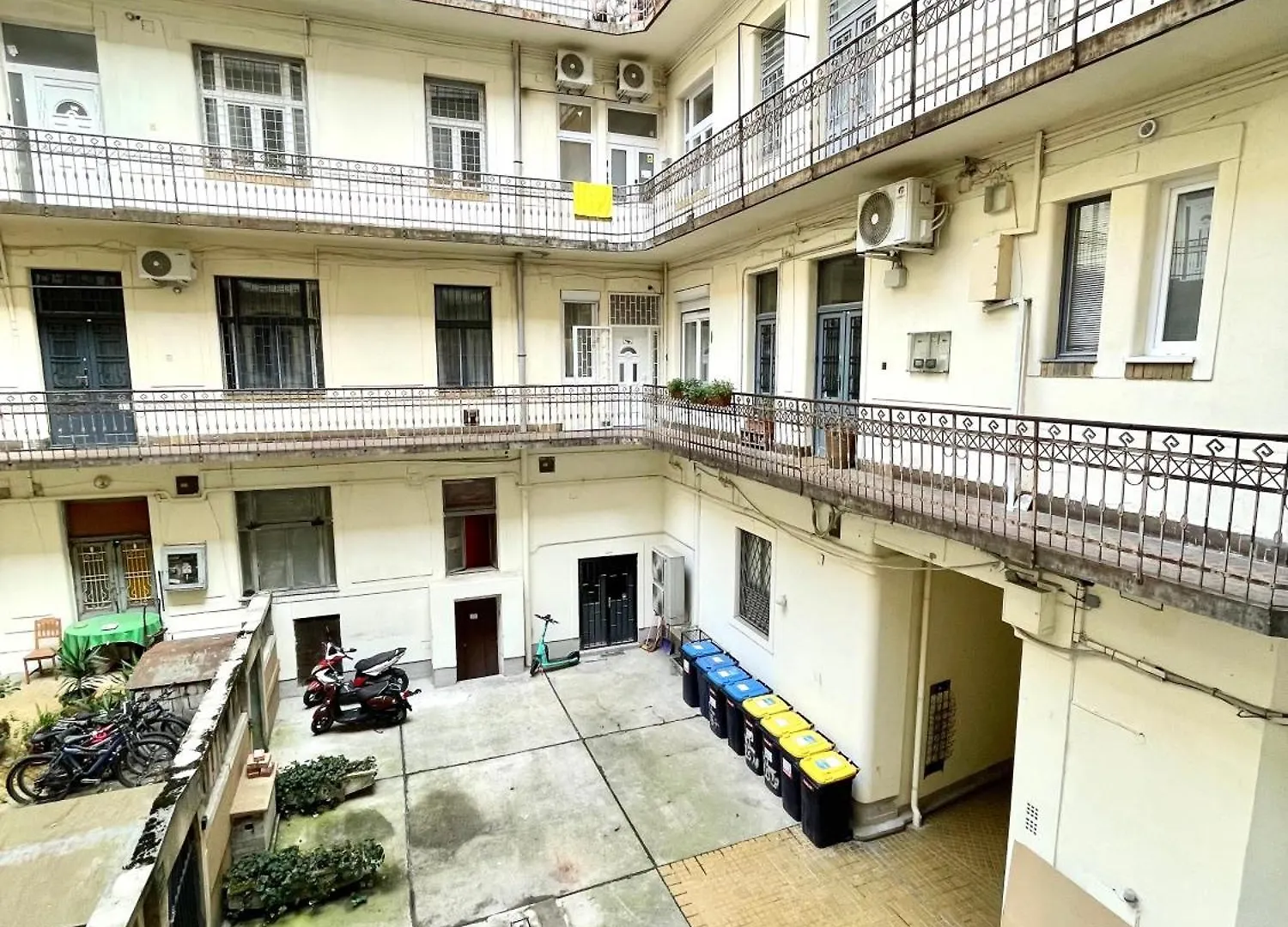 Relax Home With 2 Bedroom, 2 Bathroom For 6 People In The City Centre Free Coffee Budapest