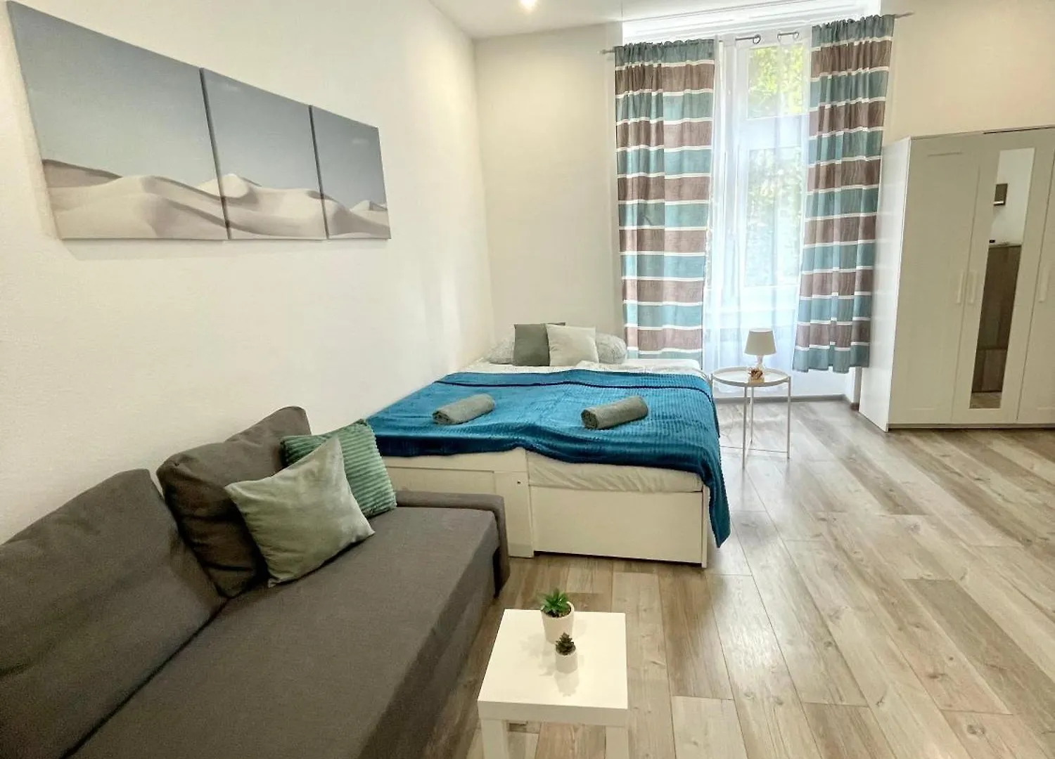 Relax Home With 2 Bedroom, 2 Bathroom For 6 People In The City Centre Free Coffee Budapest Apartment