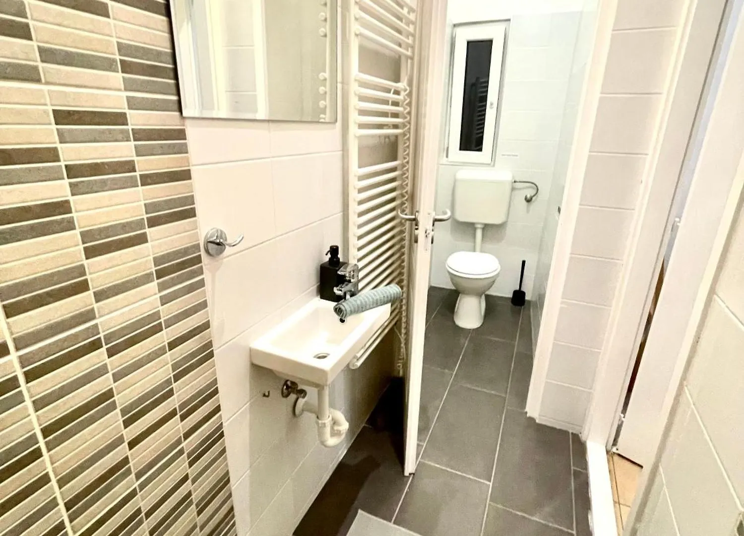 Relax Home With 2 Bedroom, 2 Bathroom For 6 People In The City Centre Free Coffee Budapest