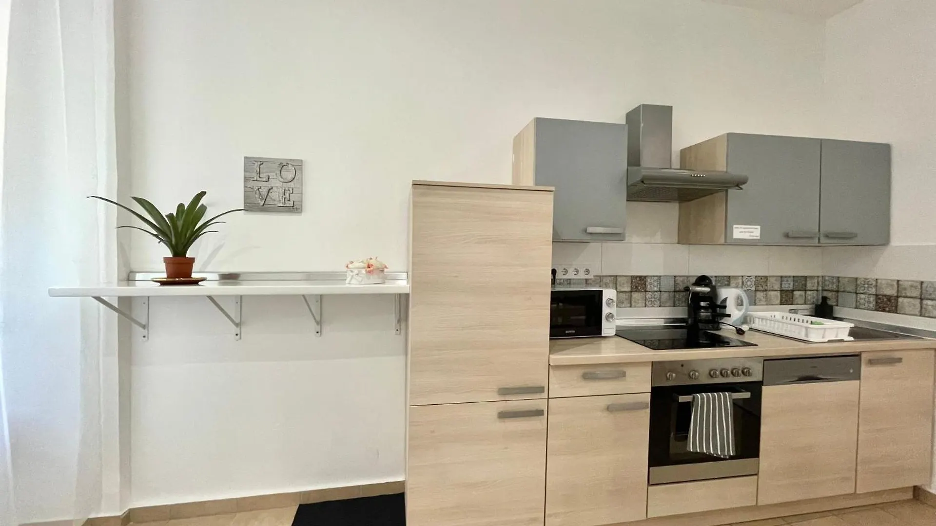 Relax Home With 2 Bedroom, 2 Bathroom For 6 People In The City Centre Free Coffee Budapest 0*,  Hungary