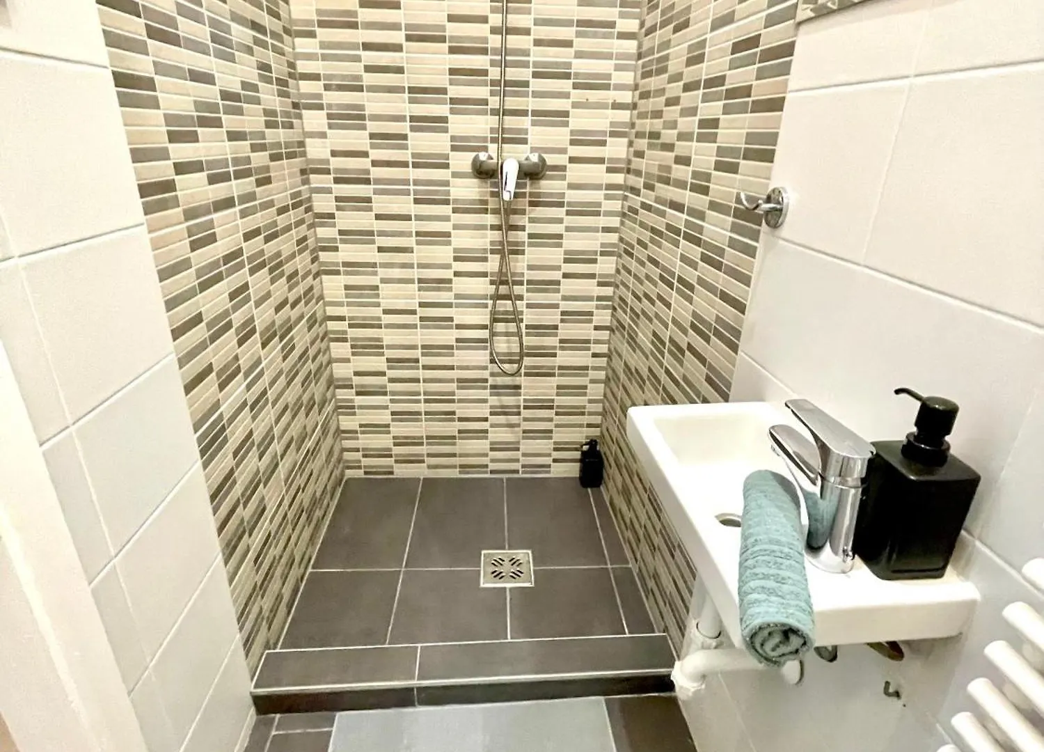 Apartment Relax Home With 2 Bedroom, 2 Bathroom For 6 People In The City Centre Free Coffee Budapest